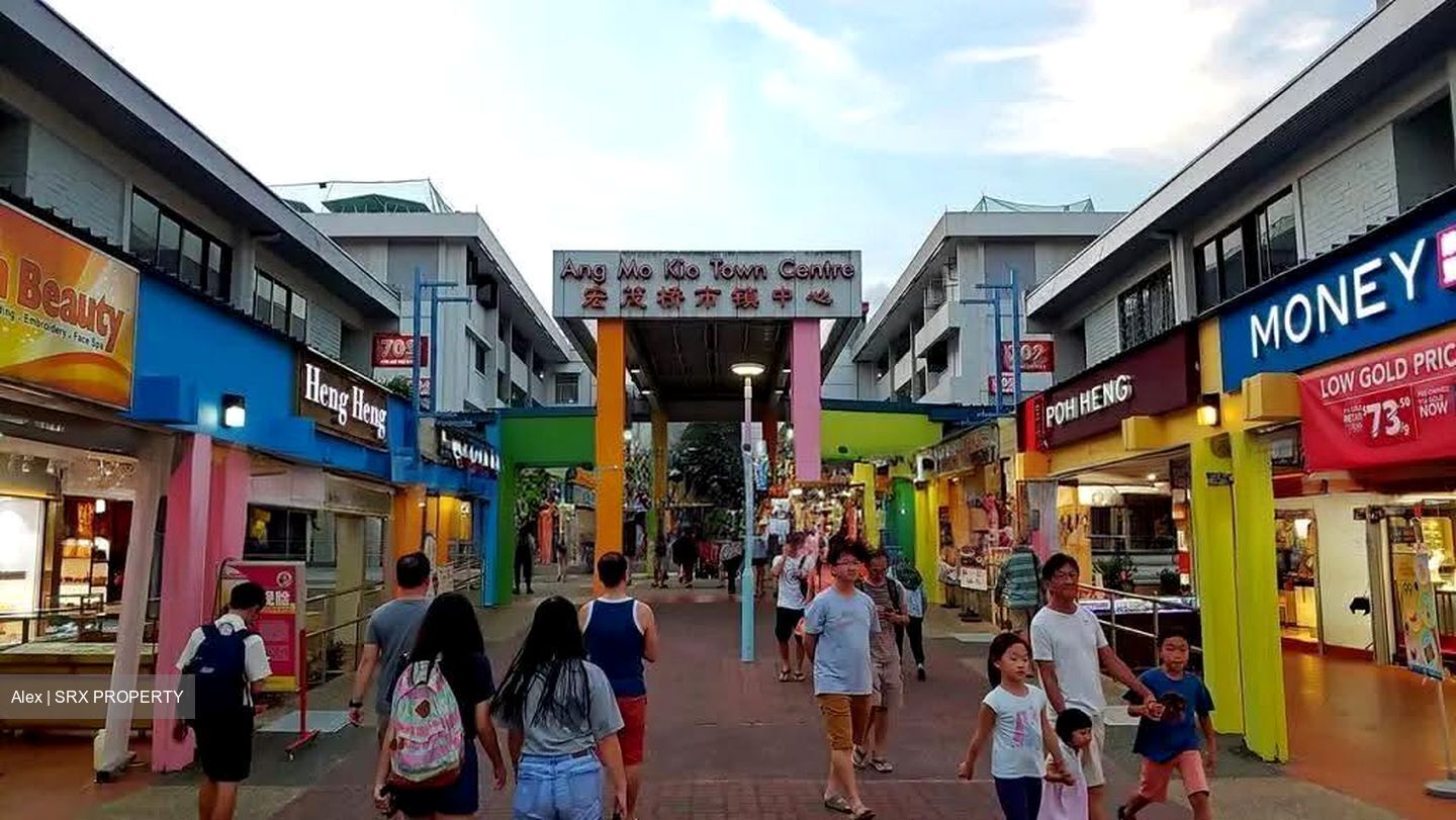 Ang Mo Kio Avenue 8 (D20), Shop House #627500181